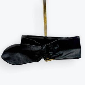 Auth Vtg Christian Dior Supple Black Leather Sash Wide Waist Size US S Belt